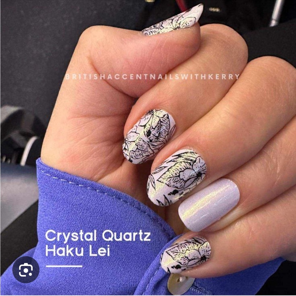 *Retired* Color Street: Haku Lei | Floral Hibiscus Summer Beach Clear Overlay - Picture 7 of 12